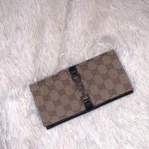 gucci wallet
